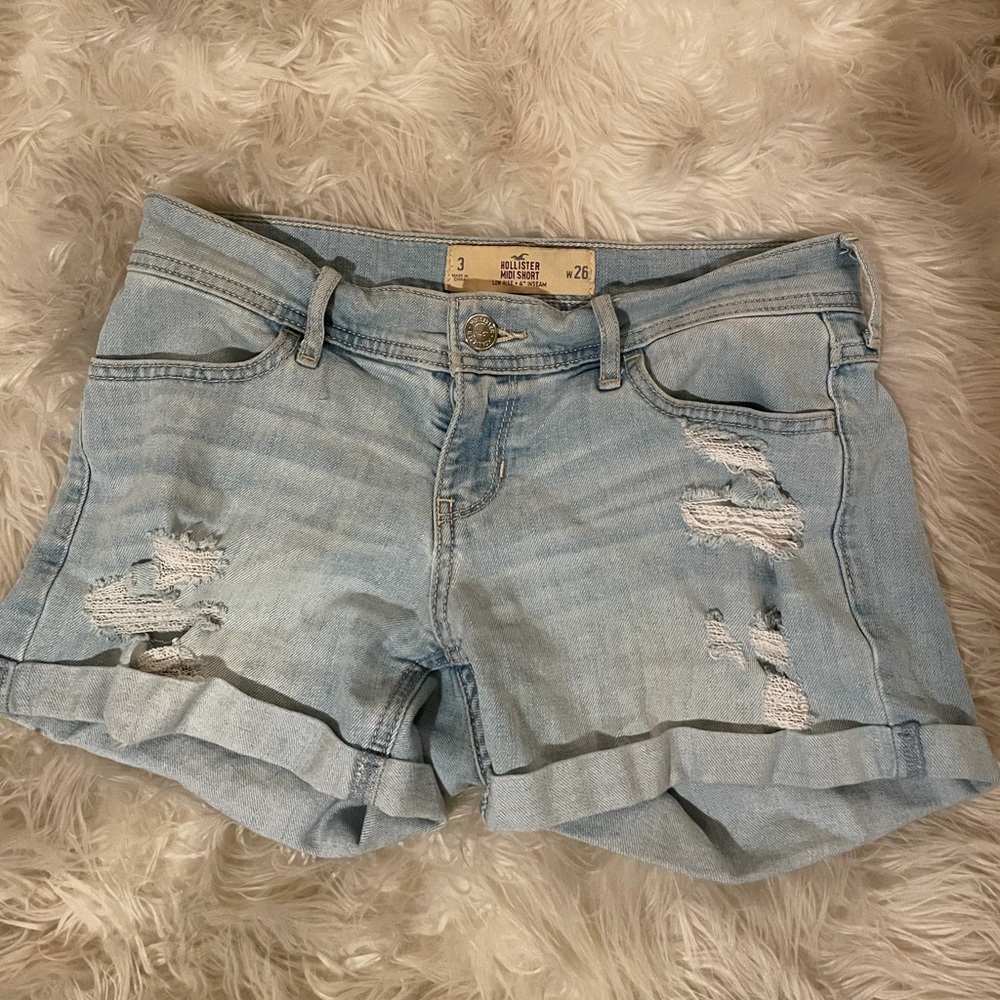 Hollister Midi Short Low Rise 4” Inseam